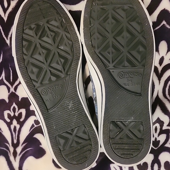 🌼🌺🌸basically new. Chucks❤️❤️ both EACH■■■■■ for sale SEPARATE 🛍🛍 - Picture 6 of 12